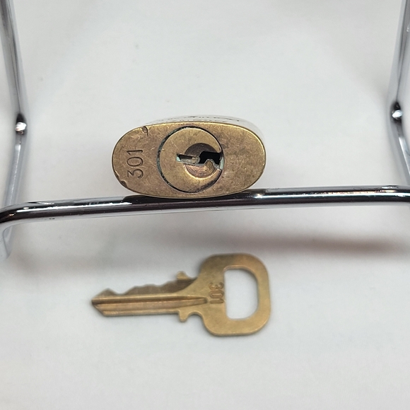 Authentic Louis Vuitton Gold Lock & Key Set #301 - Picture 3 of 3
